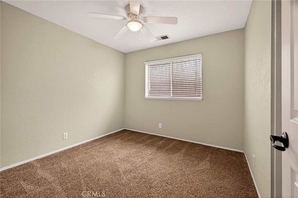 50 Lexington Property Photo 29