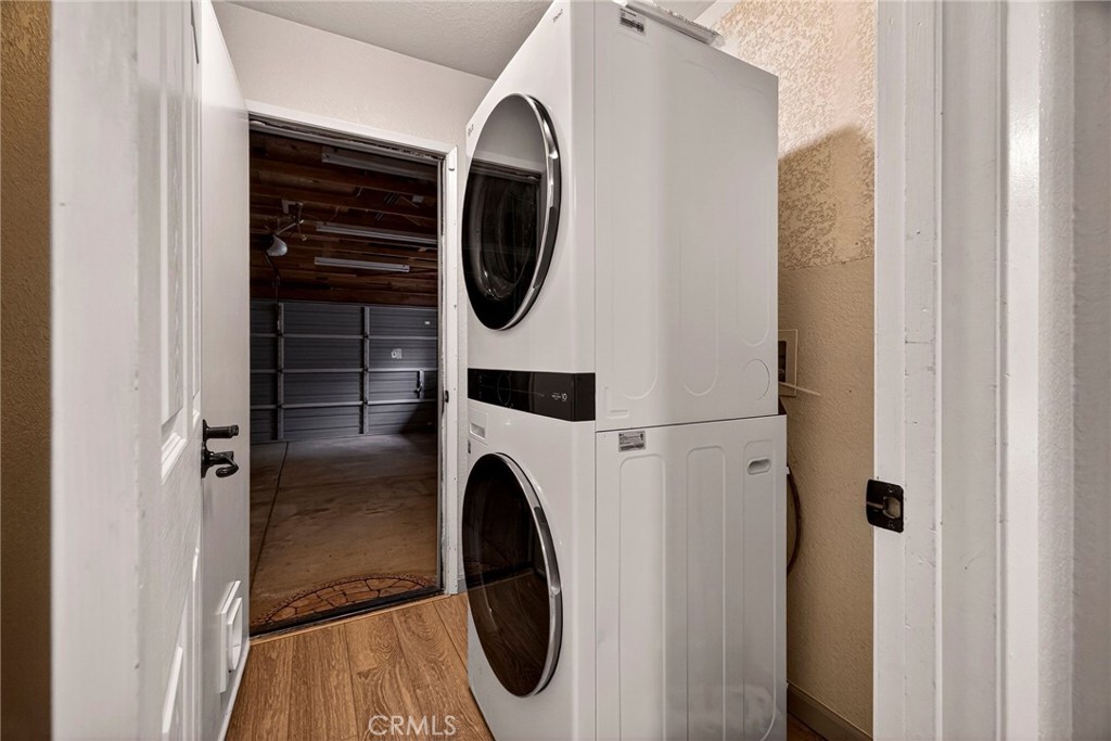 50 Lexington Property Photo 37