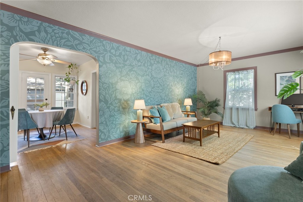 1063 Arcadian Avenue Property Photo 2