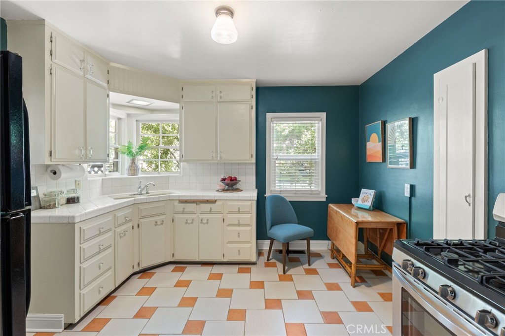 1063 Arcadian Avenue Property Photo 7
