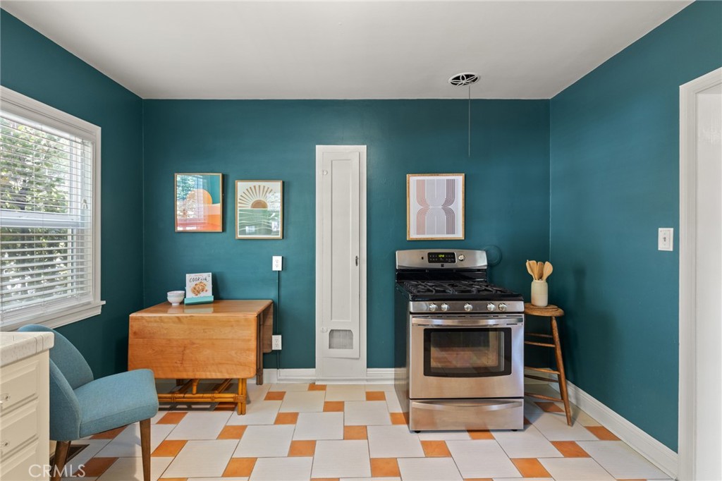 1063 Arcadian Avenue Property Photo 8