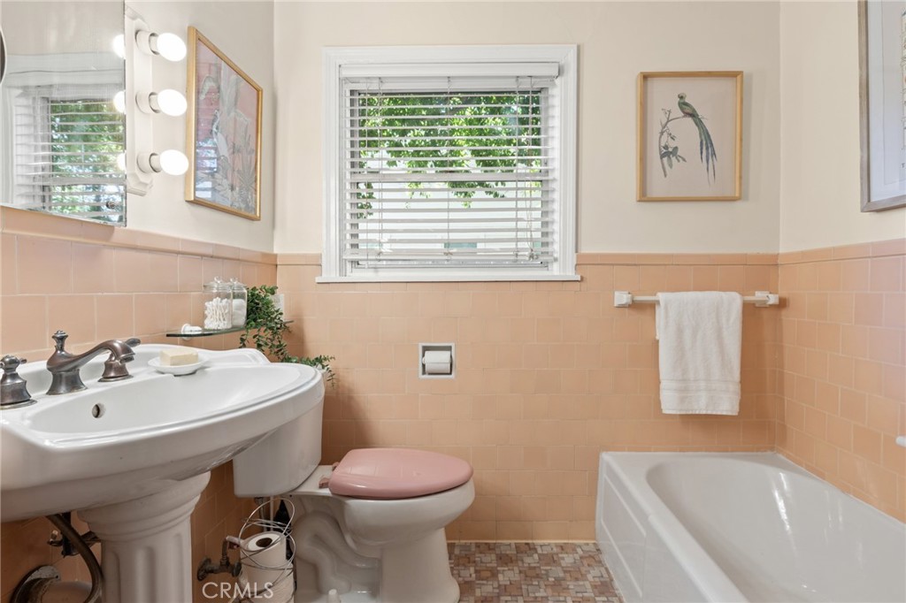 1063 Arcadian Avenue Property Photo 13