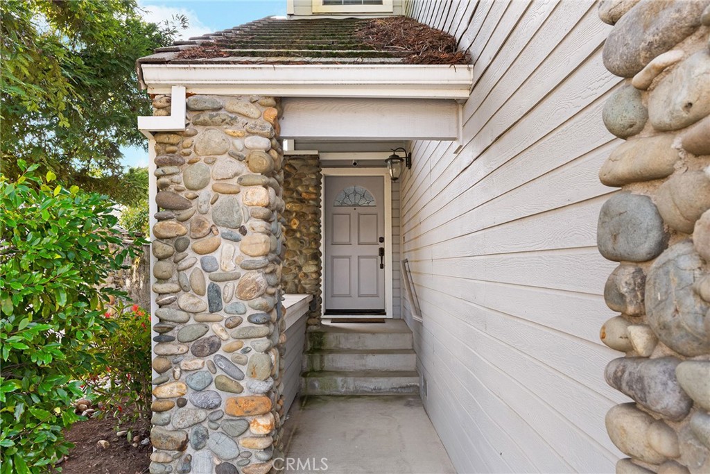 5601 Grand View Court Property Photo 4