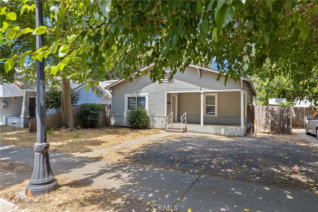 1038 W 5th Street Property Photo 1