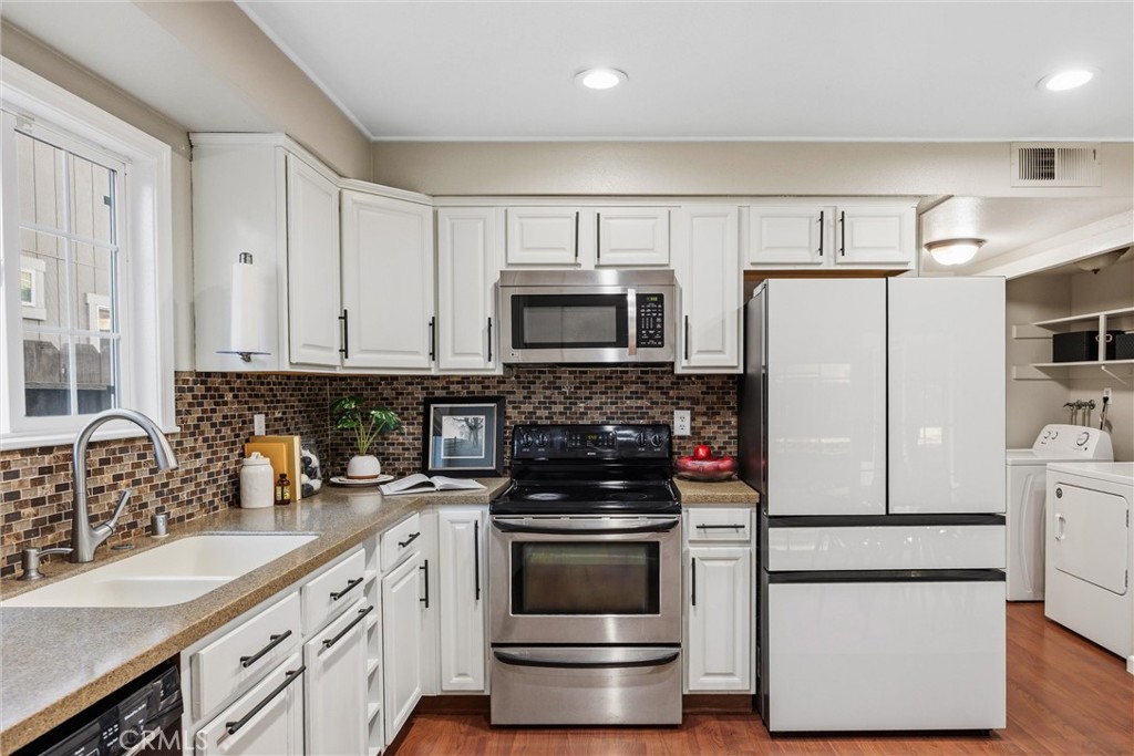 1005 Rushmore Avenue Property Photo 14