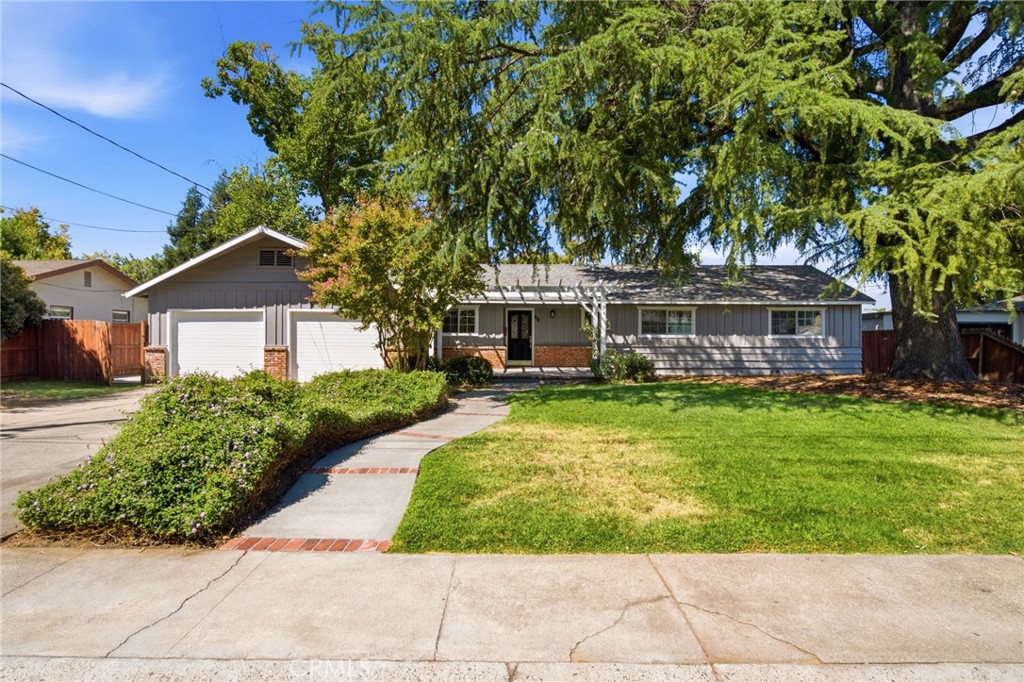66 Cottage Avenue Property Photo 1