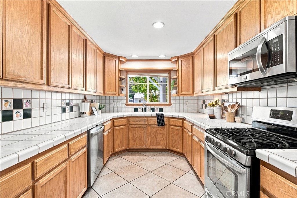 66 Cottage Avenue Property Photo 13