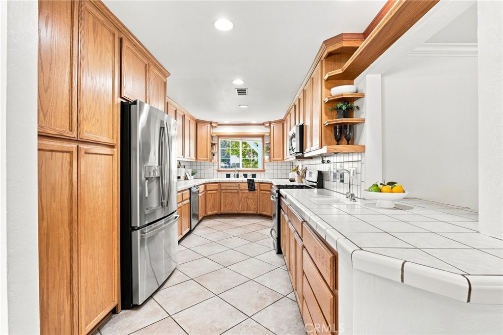 66 Cottage Avenue Property Photo 16