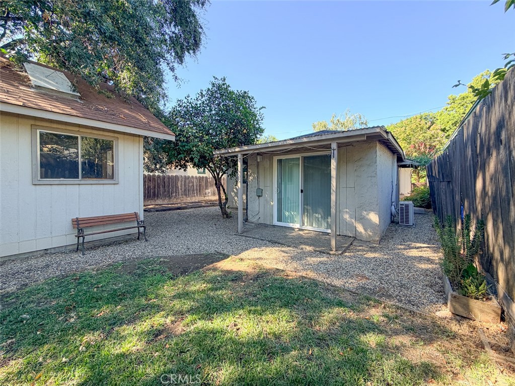 1011 Normal Avenue Property Photo 32