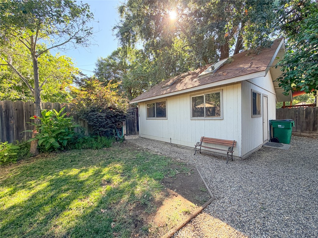 1011 Normal Avenue Property Photo 35