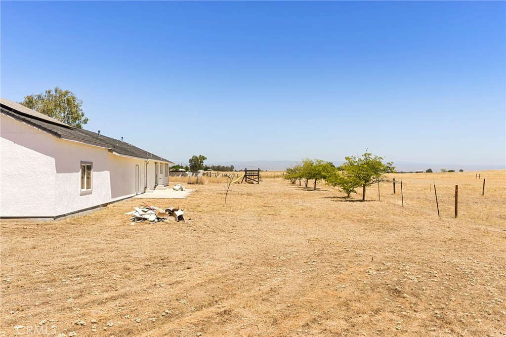 24661 Rowland Ln Property Photo 43