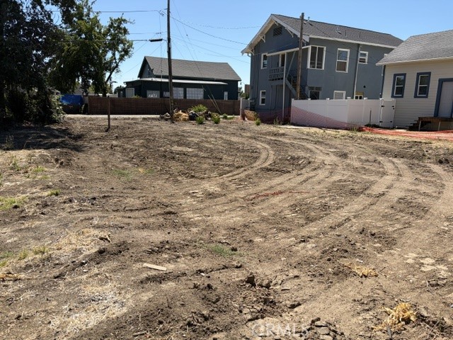 541 Jefferson St Property Photo 4