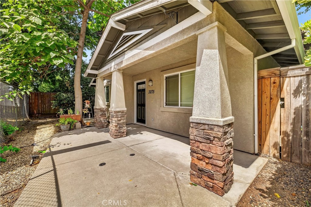 3275 Rockin M Property Photo 1