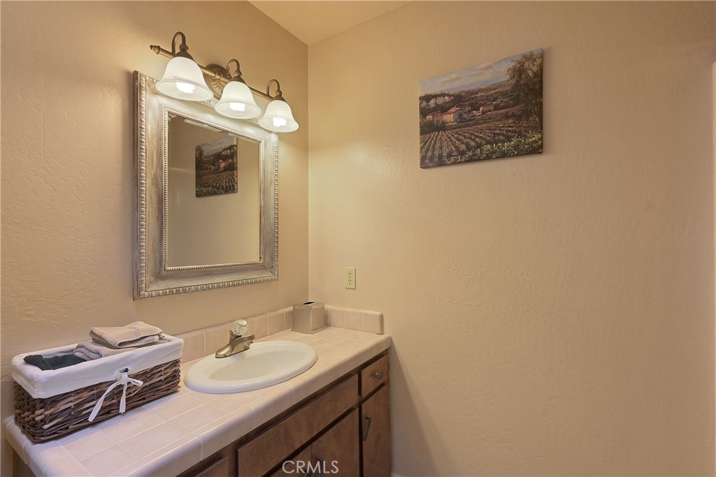 474 Lodgeview Property Photo 34