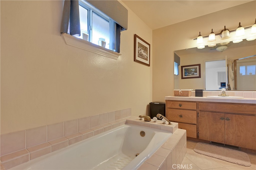474 Lodgeview Property Photo 38