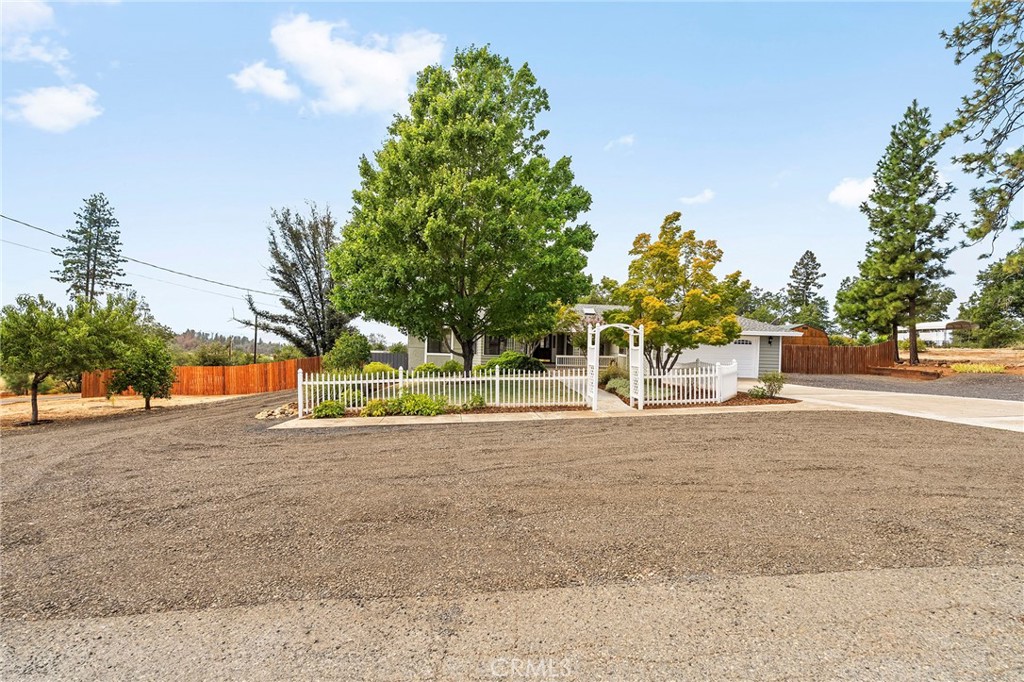 4992 Ravelle Court Property Photo 7