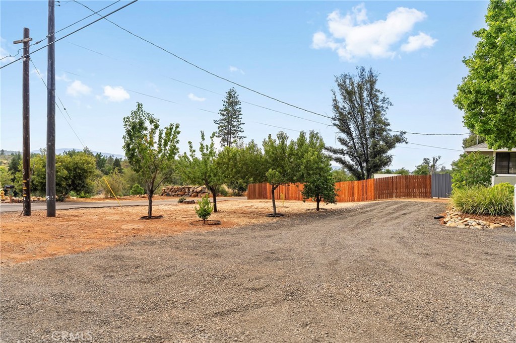 4992 Ravelle Court Property Photo 9