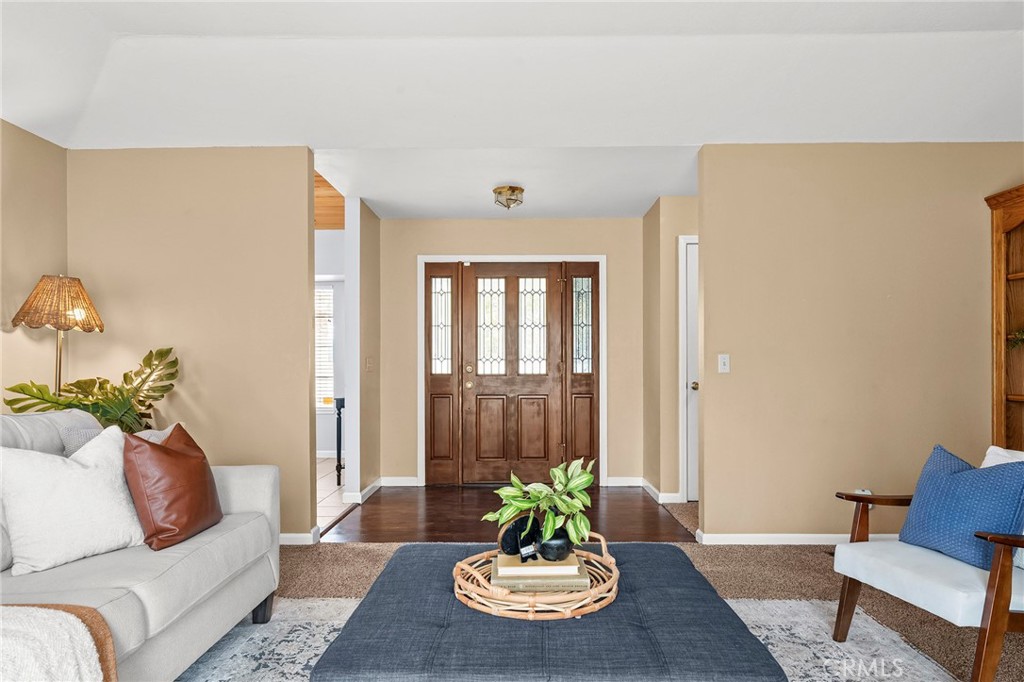 4992 Ravelle Court Property Photo 12