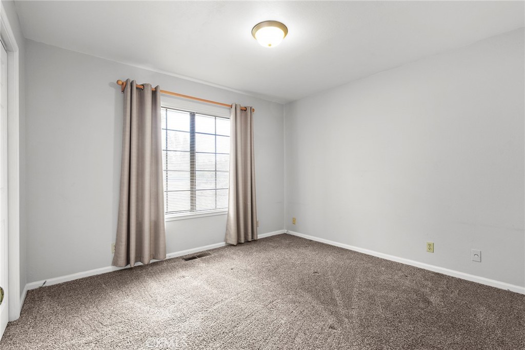 4992 Ravelle Court Property Photo 30
