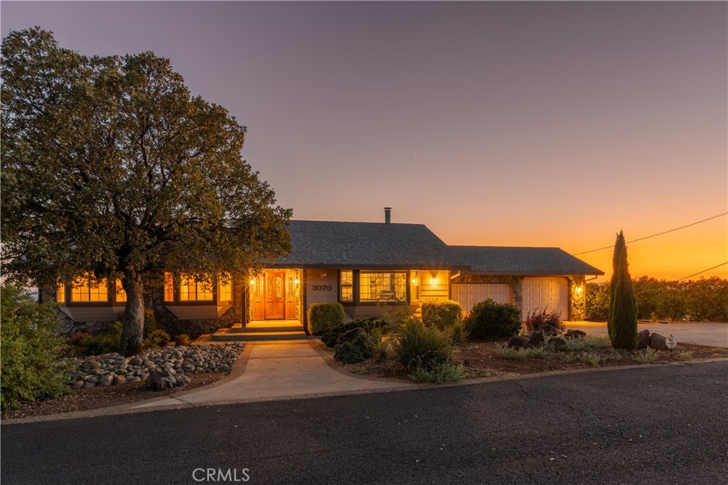 3070 Royal Meadow Property Photo 2
