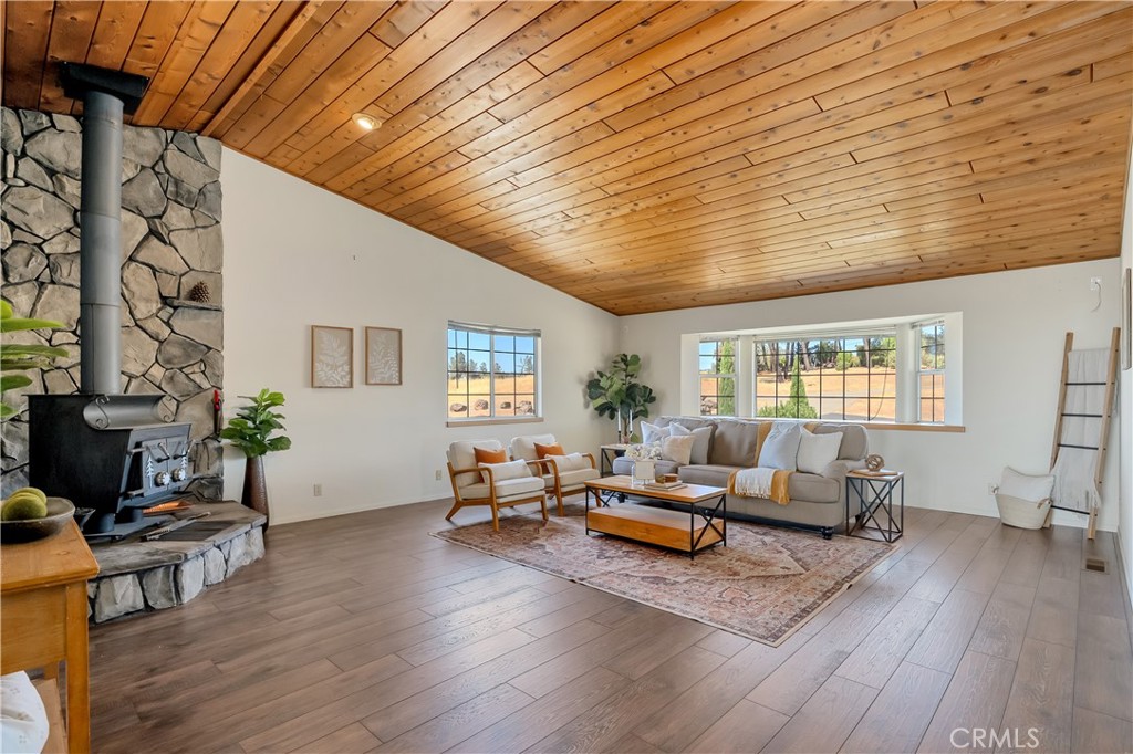 3070 Royal Meadow Property Photo 12
