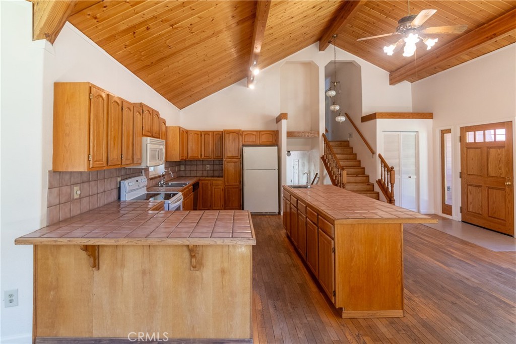 17653 Cougar Court Property Photo 8