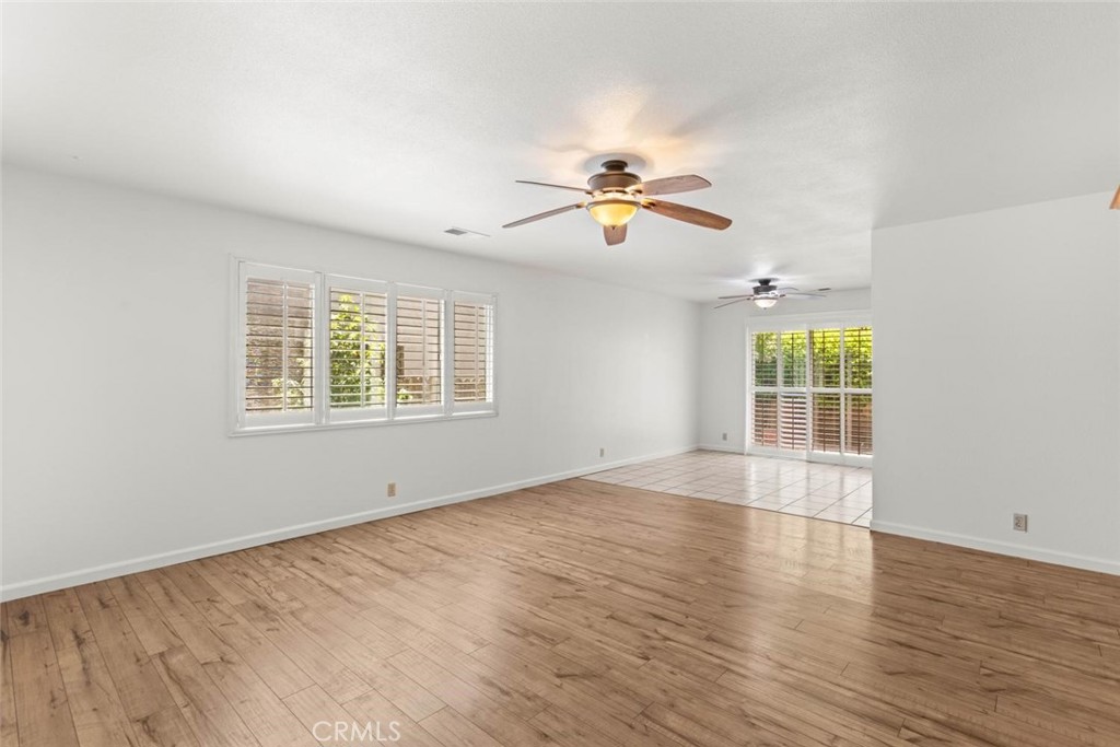 987 Jonell Property Photo 4