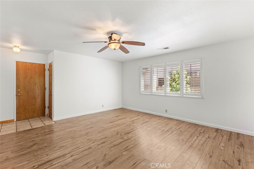 987 Jonell Property Photo 5