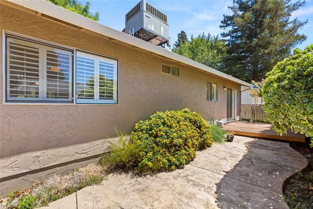 987 Jonell Property Photo 23
