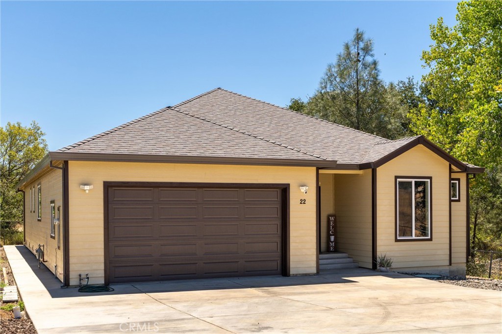 22 Pleasant Oak Property Photo 2