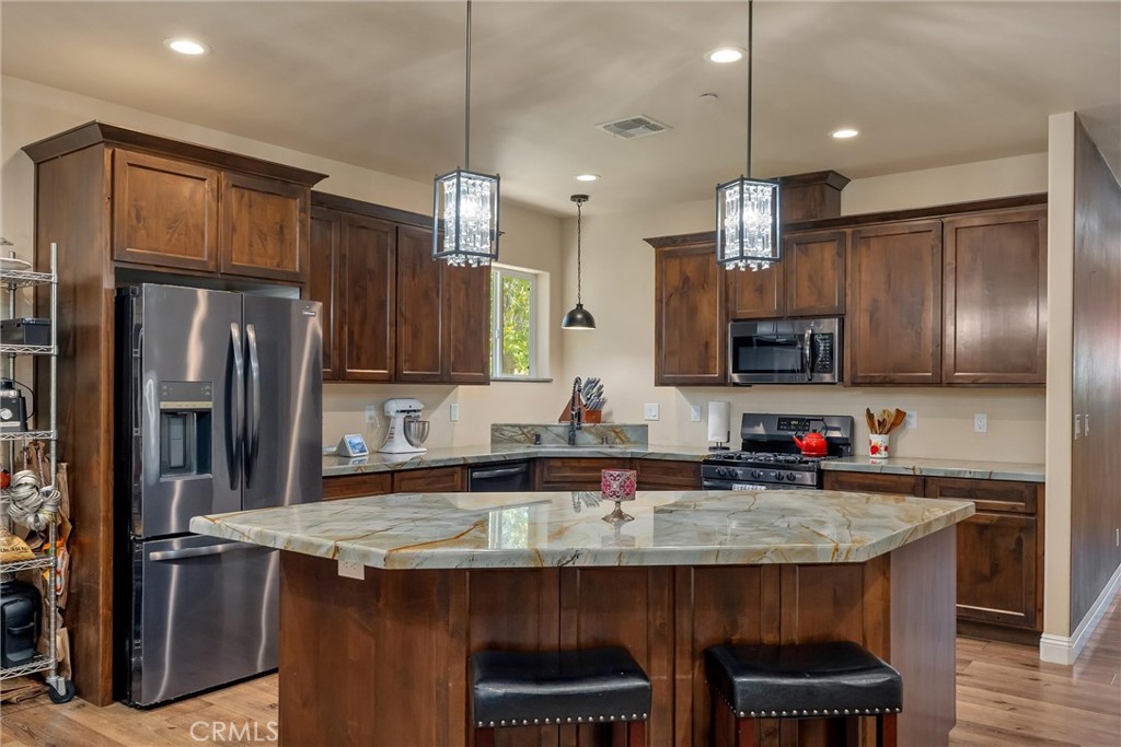 22 Pleasant Oak Property Photo 11