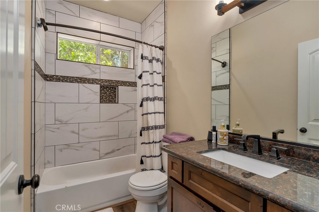 22 Pleasant Oak Property Photo 16