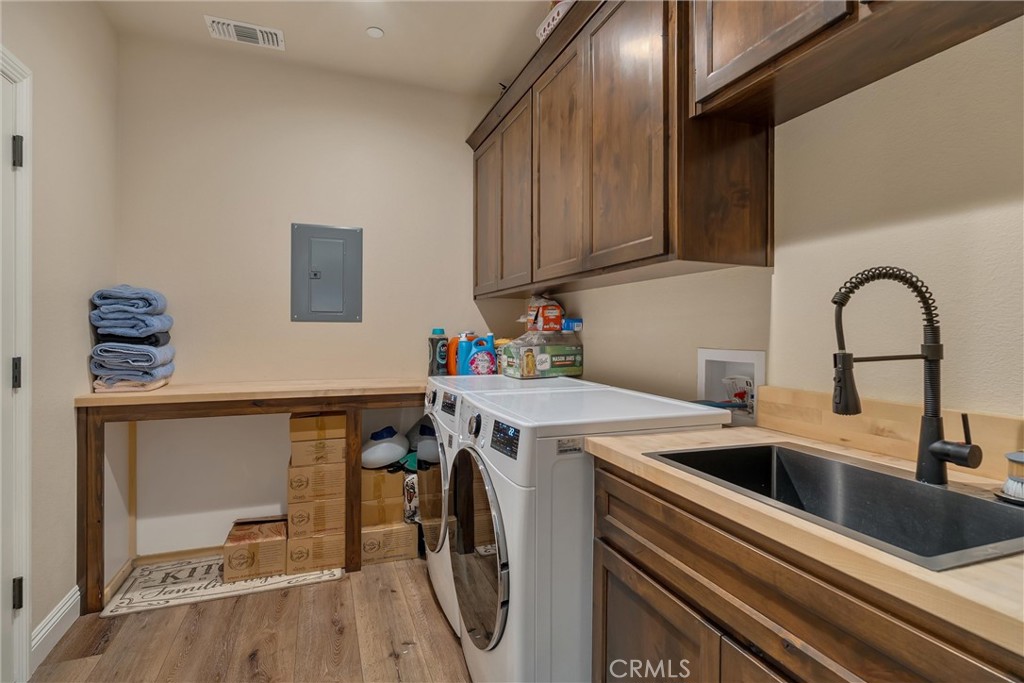 22 Pleasant Oak Property Photo 26