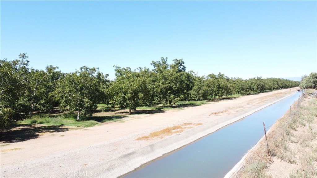 6514 County Road 8 Property Photo 4