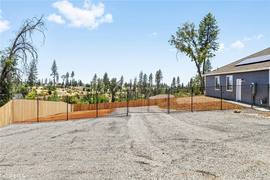 624 Castle Drive Property Photo 4
