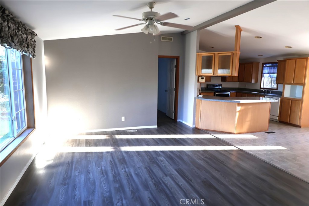 5731 99w Property Photo 8