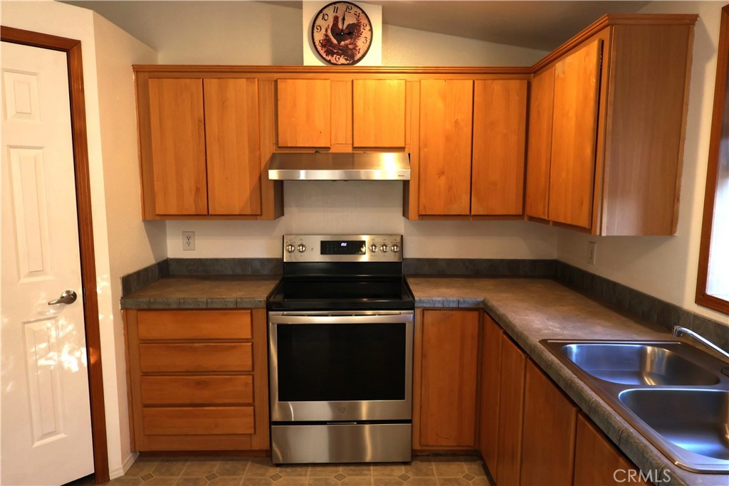 5731 99w Property Photo 12