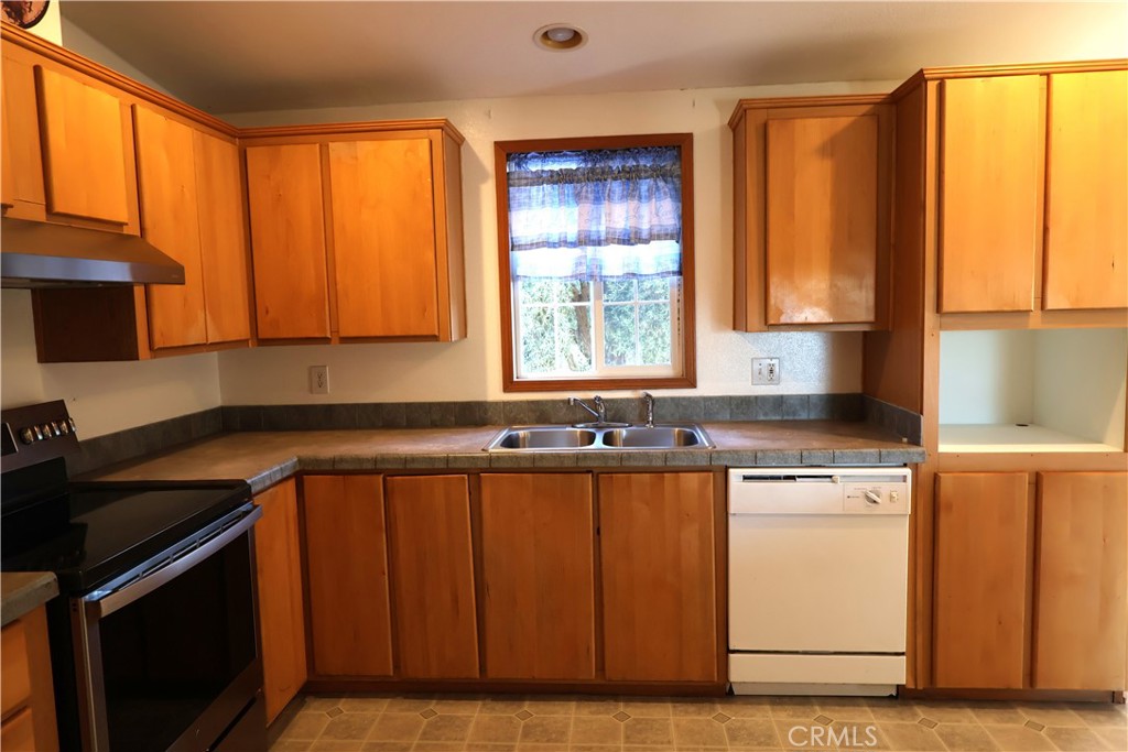 5731 99w Property Photo 14