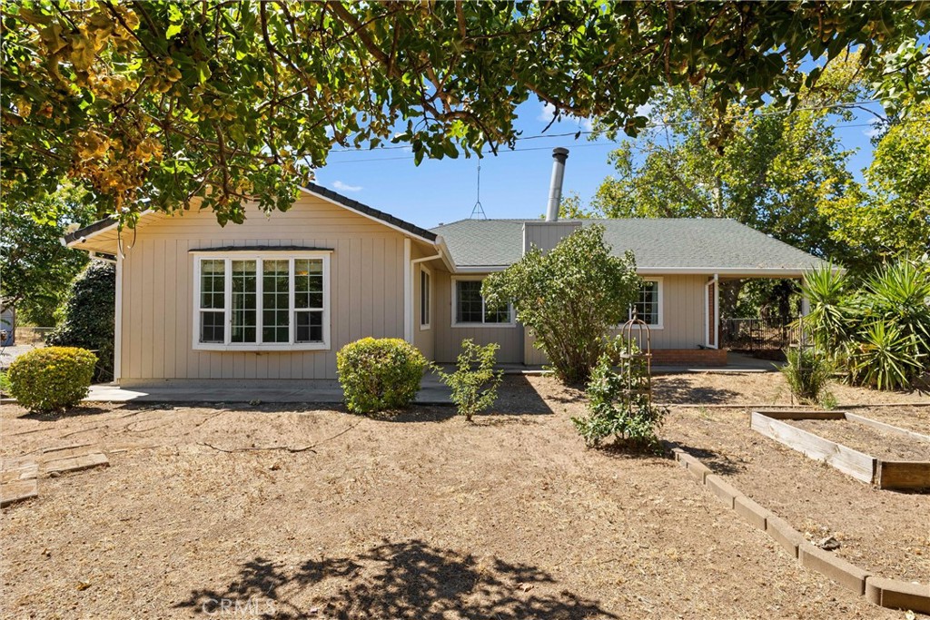 23353 Hamilton Property Photo