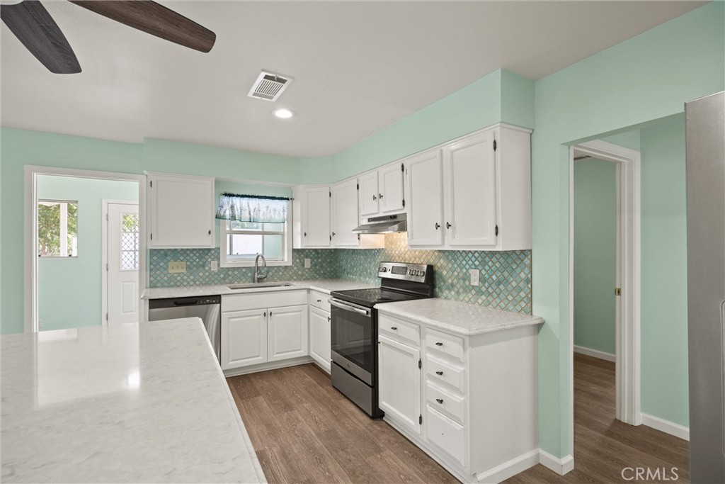 23353 Hamilton Property Photo 17