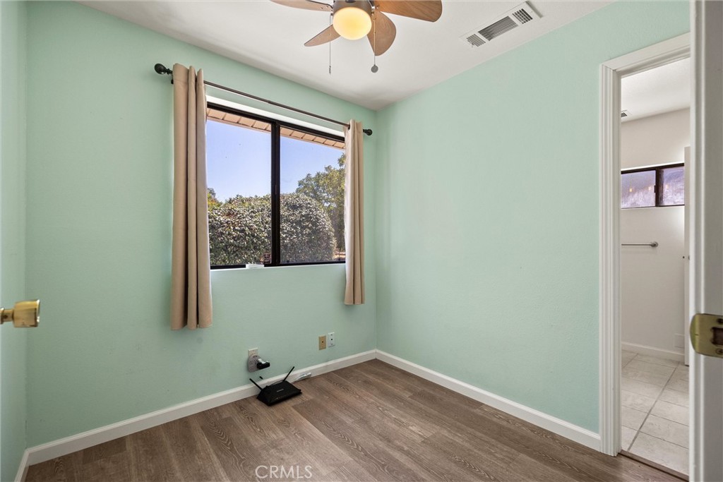 23353 Hamilton Property Photo 34