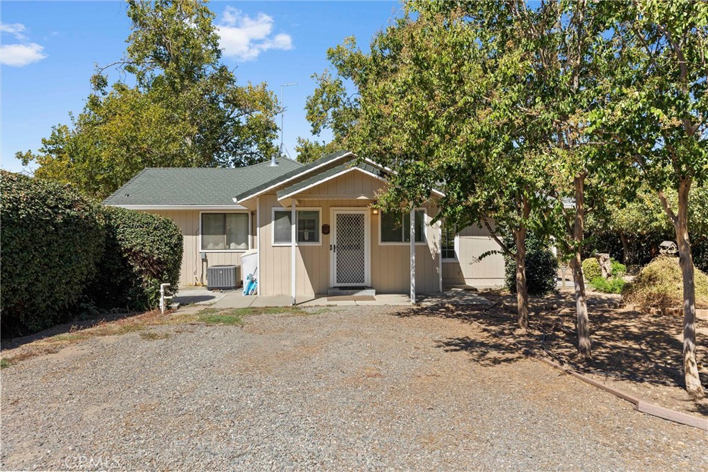 23353 Hamilton Property Photo 38