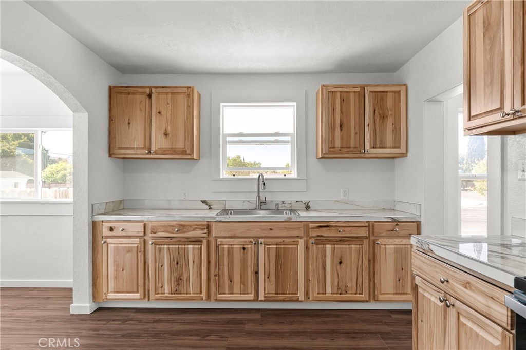 439 3rd Street Property Photo 9