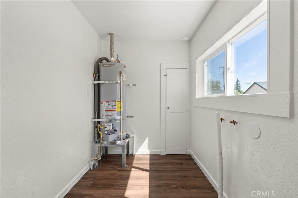 439 3rd Street Property Photo 18