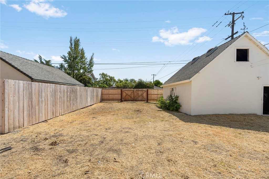 439 3rd Street Property Photo 23