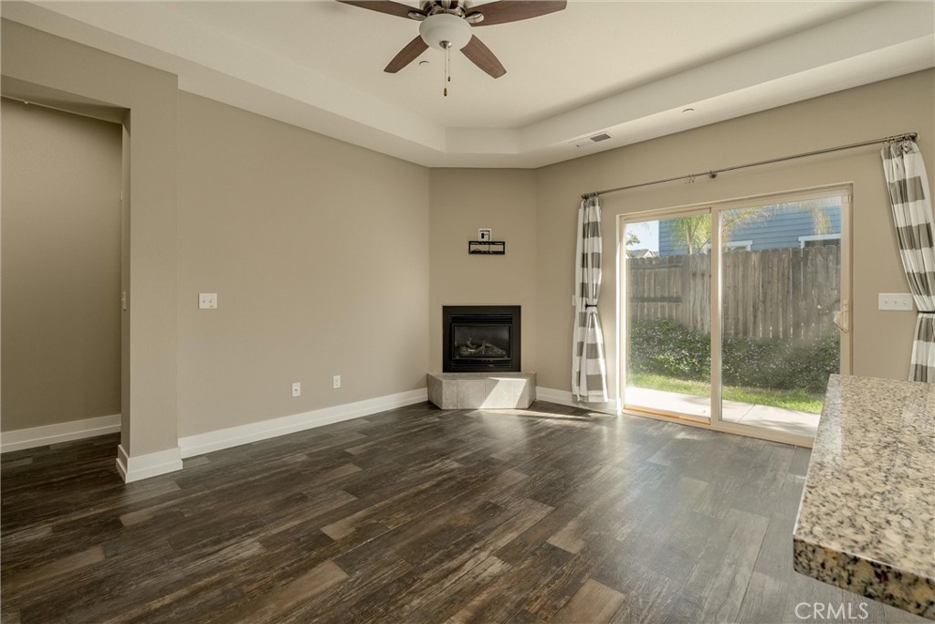 1113 Cork Oak Way Property Photo 3