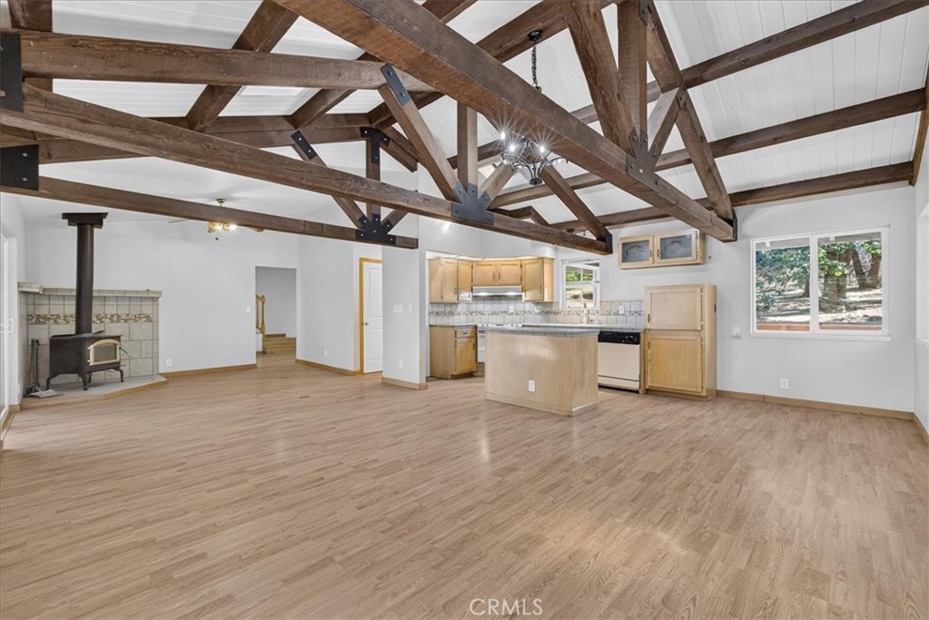43 Dacy Property Photo 10