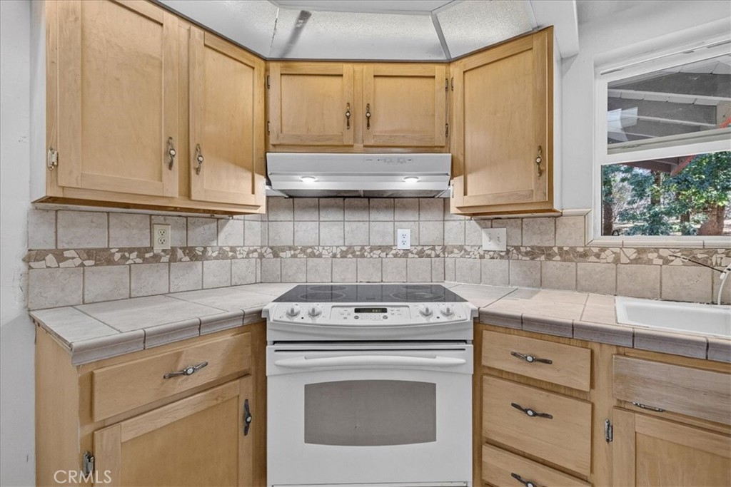 43 Dacy Property Photo 14