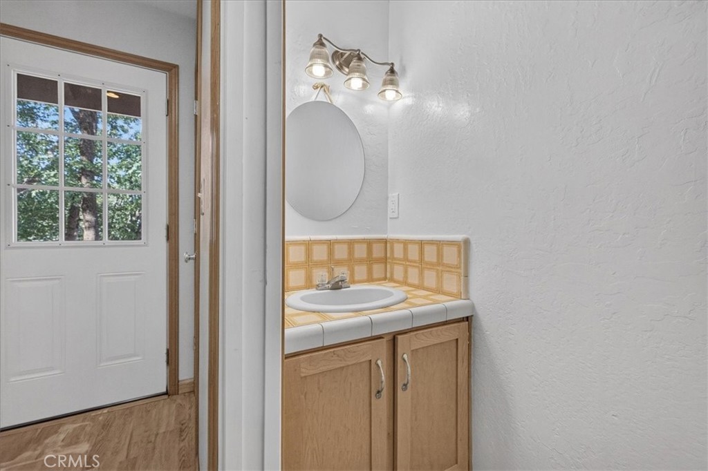 43 Dacy Property Photo 28