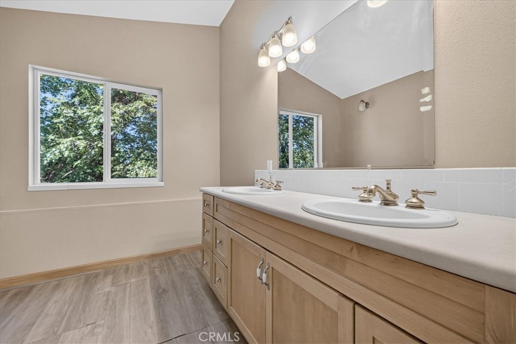 43 Dacy Property Photo 31